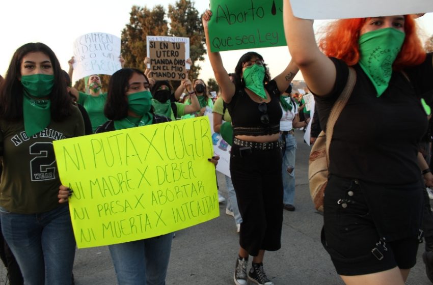  Rechazan la despenalización del aborto en Quintana Roo