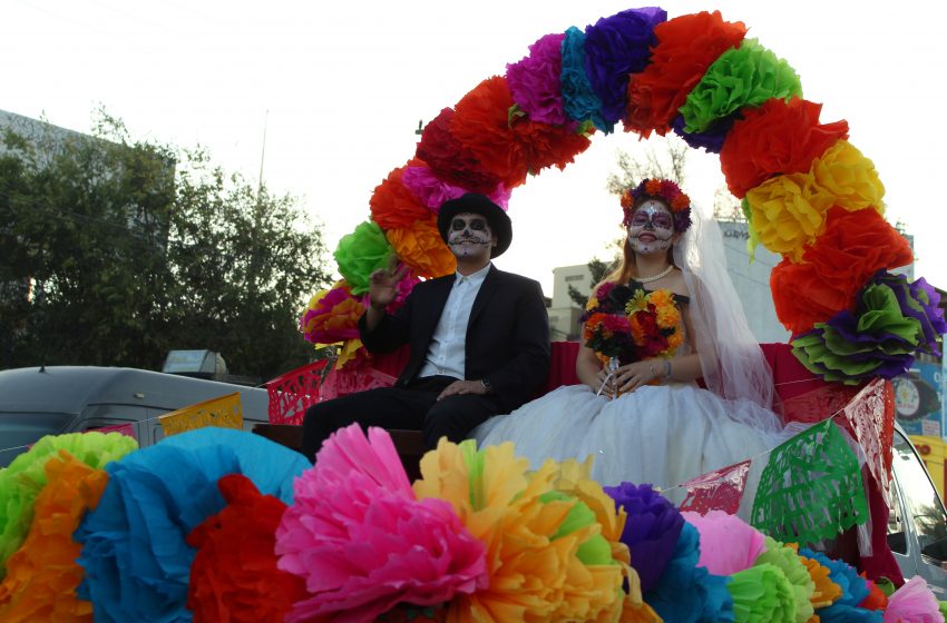  Normalistas de Tijuana organizan «Algarabía del Día de Muertos»